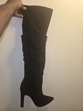 Women's Black Over-the-Knee Heeled Boot